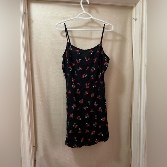 ⚫️ BOGO Cherry strapped short dress with side zip - Picture 1 of 6